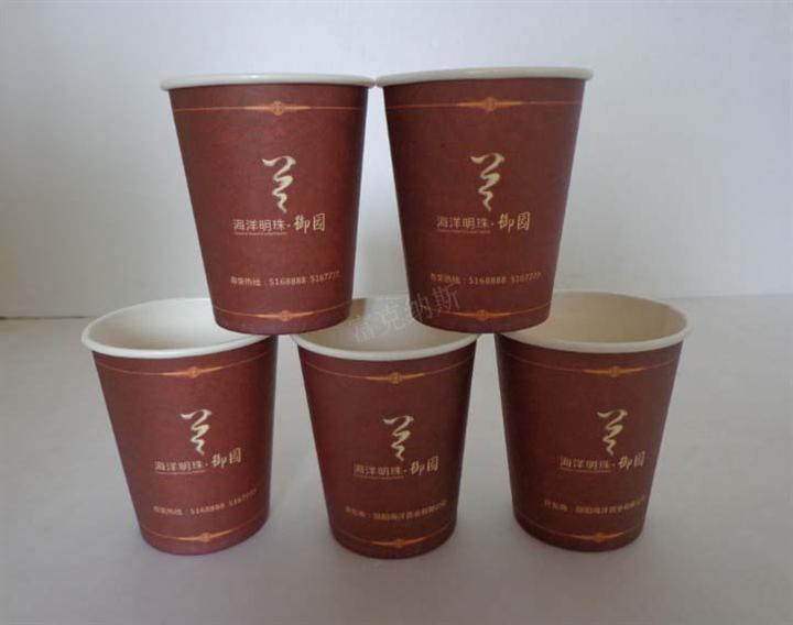 此時對書，唯有淚兩行