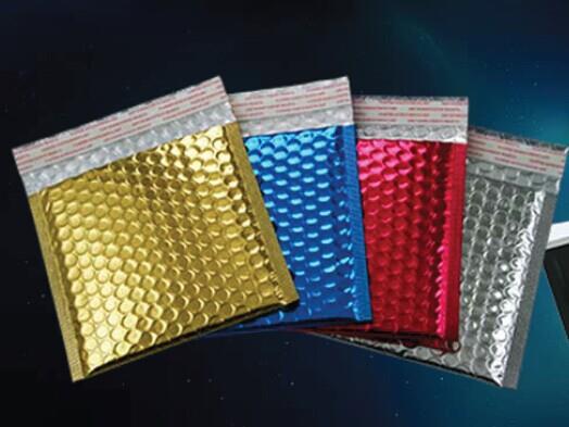 供應(yīng)上海質(zhì)量好的彩色鍍鋁膜復(fù)合氣泡袋電子商務(wù)快遞氣泡袋