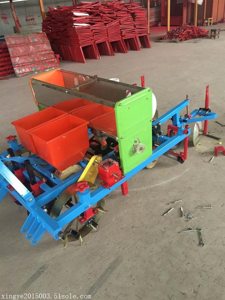 打藥施肥覆膜機  玉米專用覆地膜機  花生玉米播種覆膜機