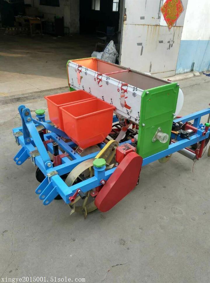 土豆覆膜機(jī)廠家 花生播種覆膜機(jī)價(jià)格 噴藥覆膜機(jī)價(jià)格