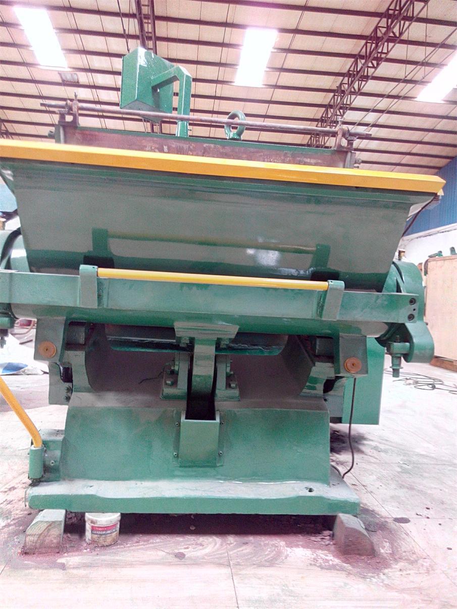 二手9成新1100啤機，1100壓痕機