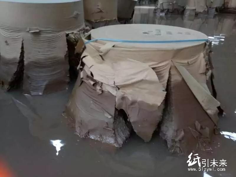 印刷車間漏水，幾千萬的印刷機&ldquo;淋雨&rdquo;